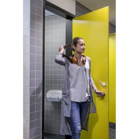 Tork: Диспенсер T9 SmartOne® двойной для туалетной бумаги в мини рулонах черный