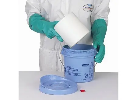 Фото №4 - Kimberly-Clark: Ведро-диспенсер Веттекс 4,5л для протирочных салфеток синее