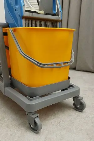 Фото №18 - Вик: Тележка 2х20л пластик с отжимом MRY